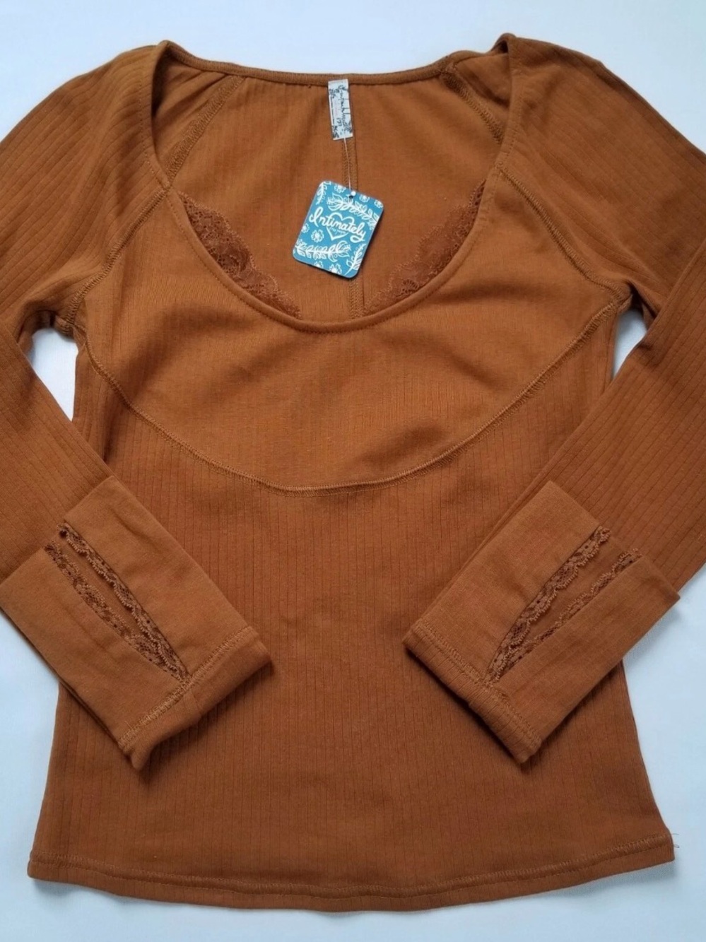 Free People Bit Of Lace Top in Autumn Pearl - NWT - Picture 4 of 8